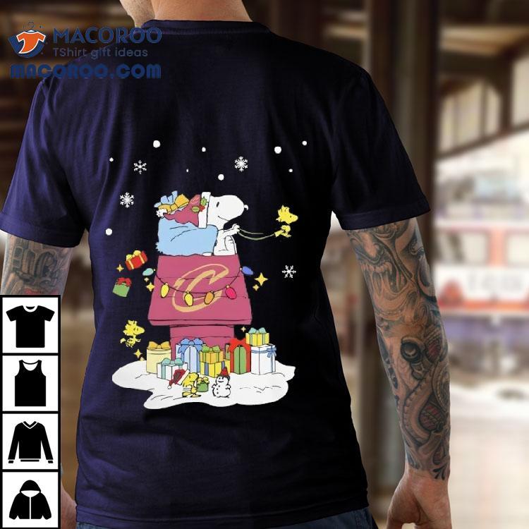 Cleveland Cavaliers Santa Snoopy Wish You A Merry Christmas Shirt