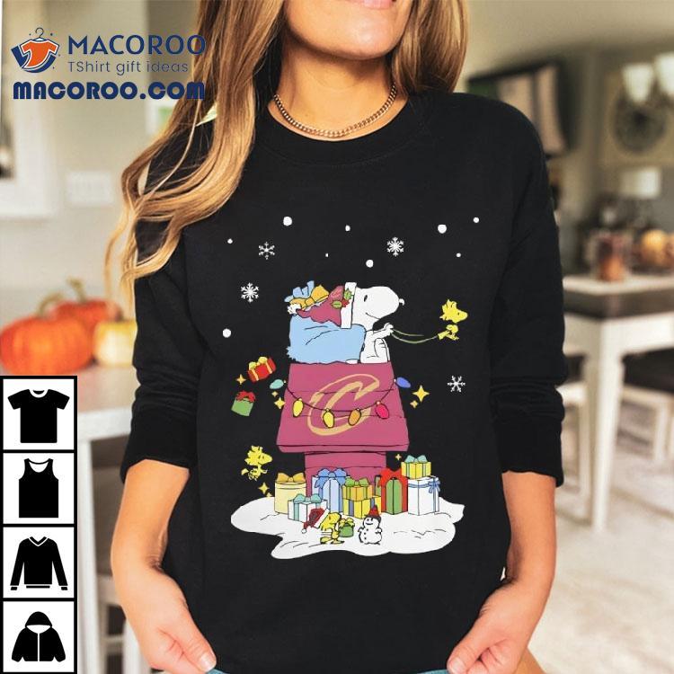 Cleveland Cavaliers Santa Snoopy Wish You A Merry Christmas Shirt