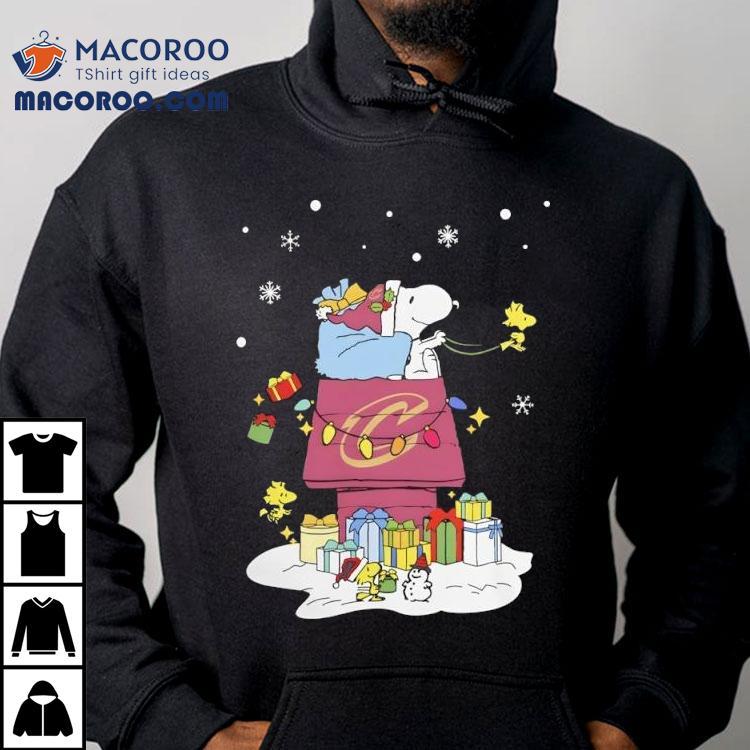 Cleveland Cavaliers Santa Snoopy Wish You A Merry Christmas Shirt